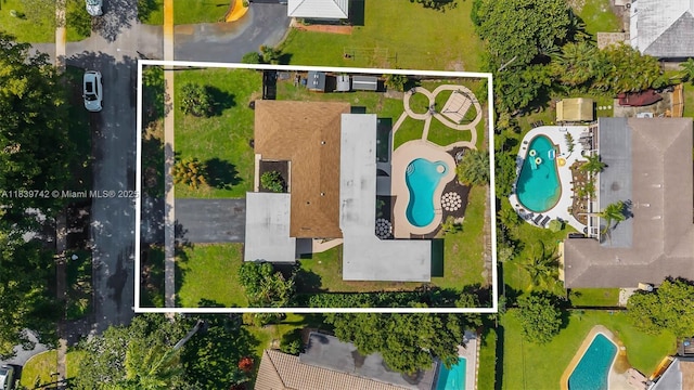 885 Azalea Ct, Plantation, FL 33317 - photo 37
