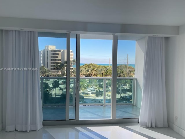 100 Bayview Dr Unit 508, Sunny Isles Beach, FL 33160 - photo 5