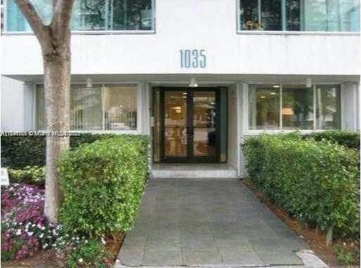 1035 W Ave Unit 302, Miami Beach, FL 33139 - photo 2