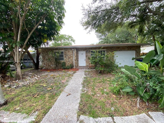 128 SW 7th Ter, Hallandale Beach, FL 33009 - photo 1