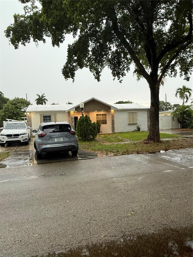 1031 NE 142nd St, North Miami, FL 33161 - photo 1