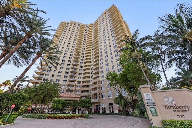 19501 W Country Club Dr Unit 2106, Aventura, FL 33180 - photo 17