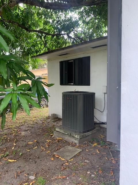 15605 NW 2nd Ct, Miami, FL 33169 - photo 6