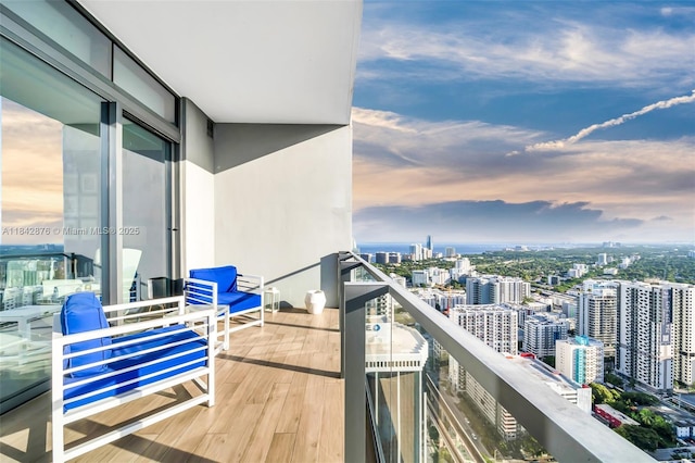 88 SW 7th St Unit 4004, Miami, FL 33130 - photo 1