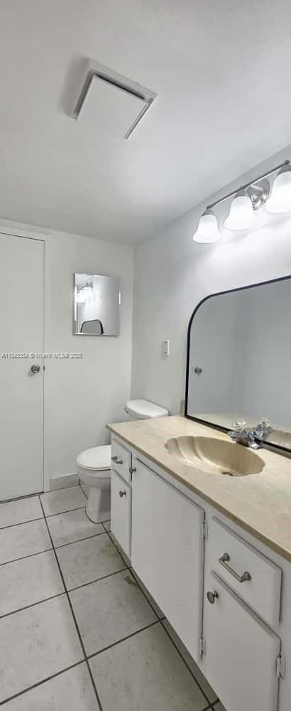 2998 NW 48th Ter Unit 428, Lauderdale Lakes, FL 33313 - photo 15
