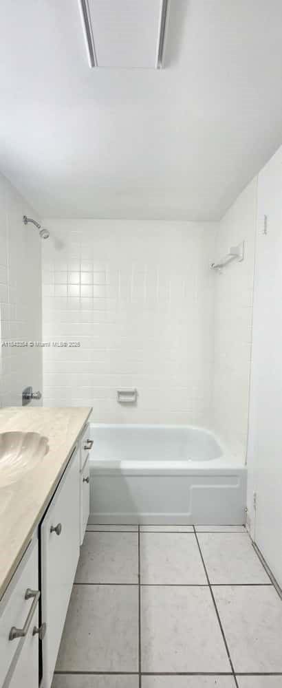 2998 NW 48th Ter Unit 428, Lauderdale Lakes, FL 33313 - photo 16