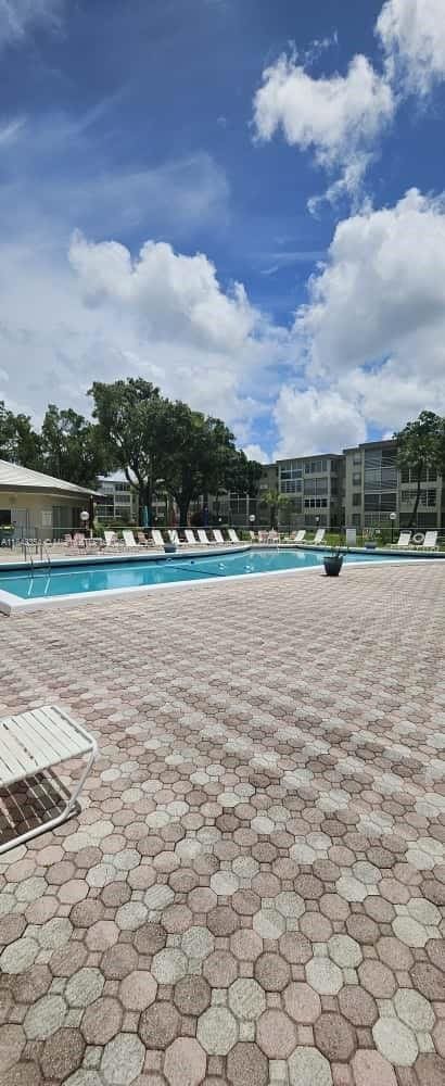 2998 NW 48th Ter Unit 428, Lauderdale Lakes, FL 33313 - photo 19