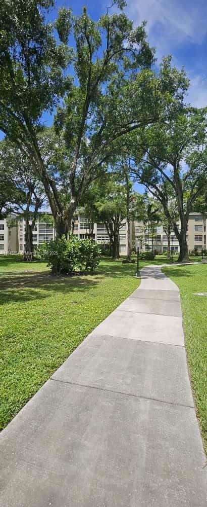 2998 NW 48th Ter Unit 428, Lauderdale Lakes, FL 33313 - photo 21