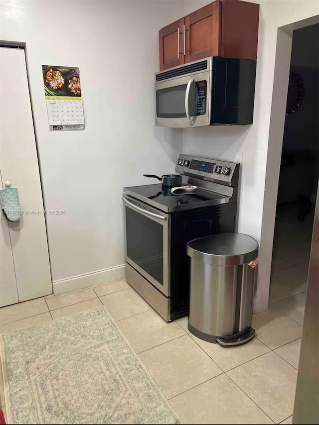 726 NW 75th St, Miami, FL 33150 - photo 12
