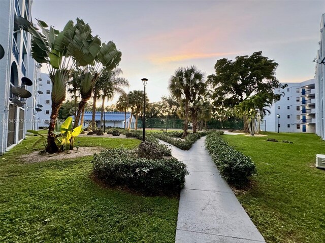 9460 E Fontainebleau Blvd Unit 122, Miami, FL 33172 - photo 1