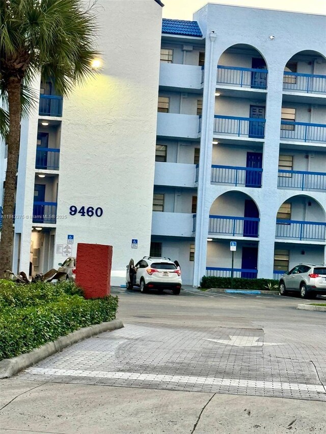 9460 E Fontainebleau Blvd Unit 122, Miami, FL 33172 - photo 11
