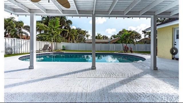 750 SW 158th Ter, Sunrise, FL 33326 - photo 24