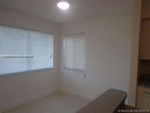 5686 Rock Island Rd Unit 129, Tamarac, FL 33319 - photo 2