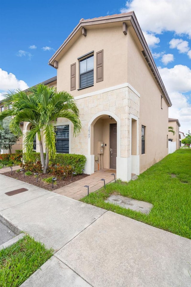 10547 W 34th Ct, Hialeah, FL 33018 - photo 1
