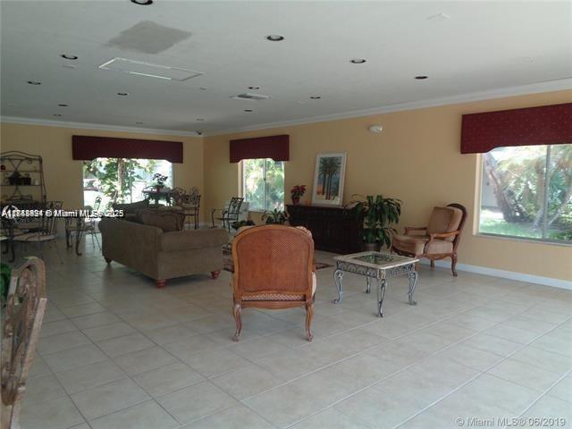 15225 NE 6th Ave Unit B207, Miami, FL 33162 - photo 9