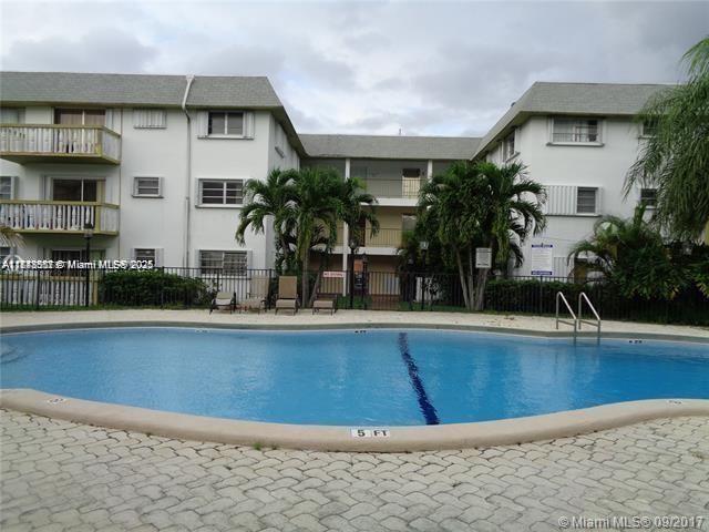 15205 NE 6th Ave Unit D212, Miami, FL 33162 - photo 1