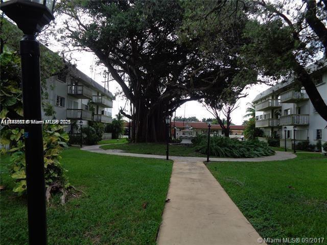 15205 NE 6th Ave Unit D212, Miami, FL 33162 - photo 18
