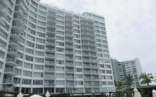 1100 W Ave Unit 703, Miami Beach, FL 33139 - photo 2