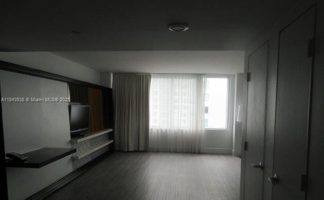 1100 W Ave Unit 703, Miami Beach, FL 33139 - photo 4