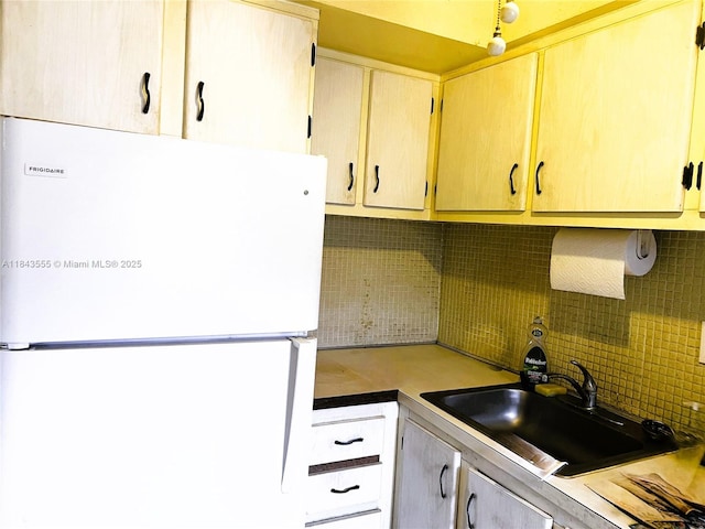 18760 NE 18th Ave Unit 235, Miami, FL 33179 - photo 8