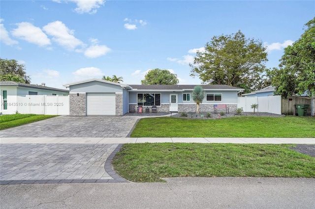 521 NW 93rd Ter, Pembroke Pines, FL 33024 - photo 2
