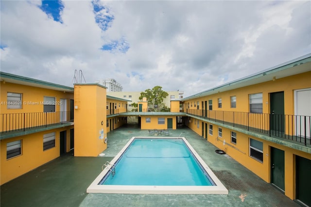 1975 NE 135th St Unit 3B, North Miami, FL 33181 - photo 1