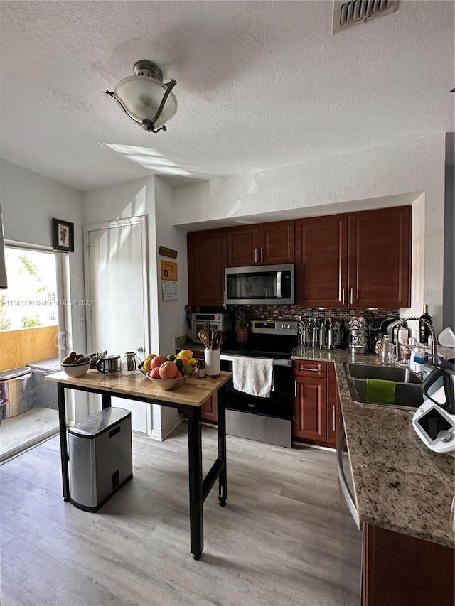 141 NW 2nd Ave Unit 2, Hallandale Beach, FL 33009 - photo 4