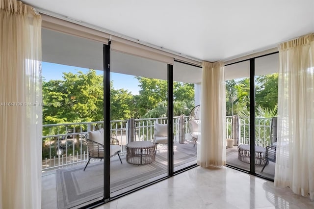1000 Quayside Ter Unit 411, Miami, FL 33138 - photo 3