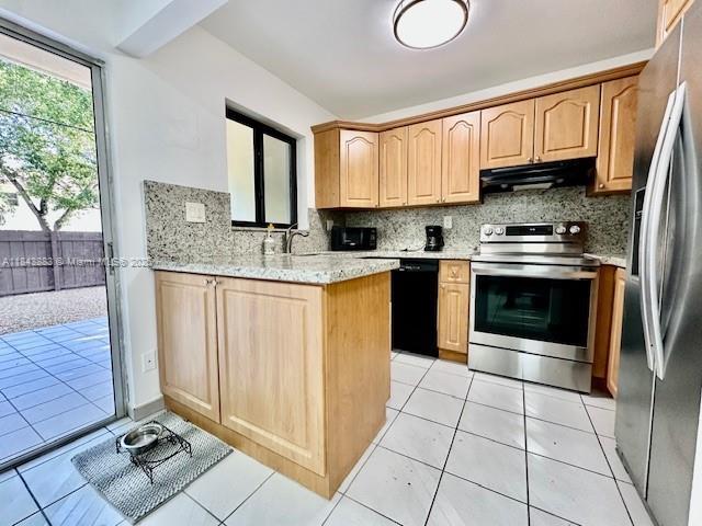 10851 SW 2nd St Unit K106, Sweetwater, FL 33174 - photo 4