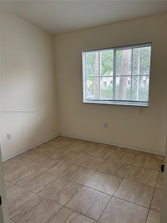 2621 SE 12th Rd Unit 206, Homestead, FL 33035 - photo 2