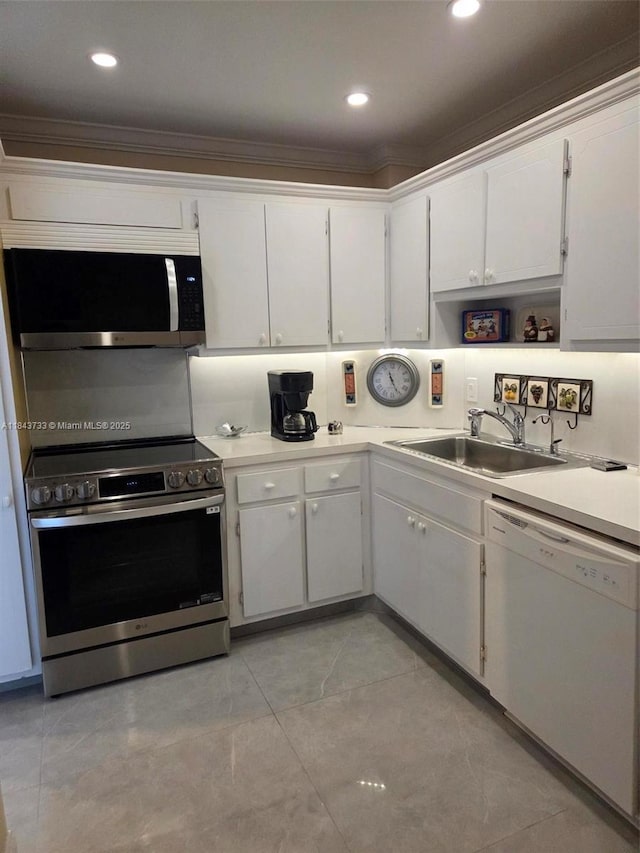 4350 Hillcrest Dr Unit 716, Hollywood, FL 33021 - photo 1