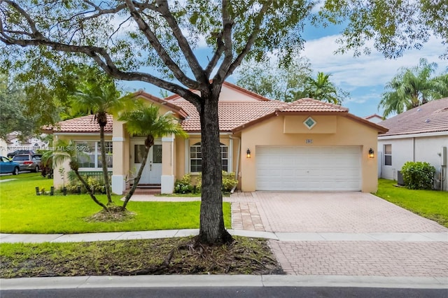 1061 NW 185th Ter, Pembroke Pines, FL 33029 - photo 1