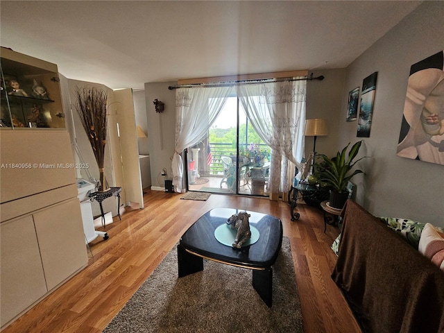 901 Colony Point Cir Unit 408, Pembroke Pines, FL 33026 - photo 6