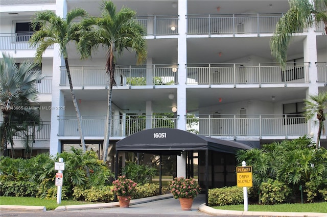 16051 Blatt Blvd Unit 106, Weston, FL 33326 - photo 1