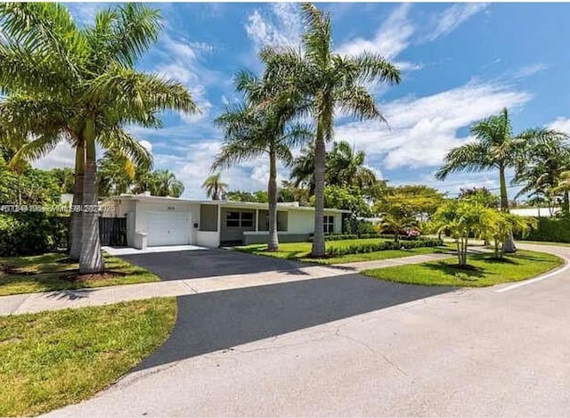 2075 S Hibiscus Dr, North Miami, FL 33181 - photo 29