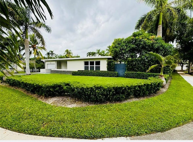 2075 S Hibiscus Dr, North Miami, FL 33181 - photo 31