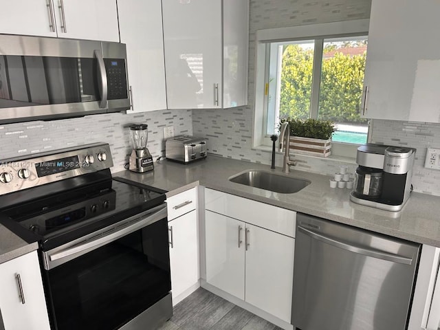 6900 SW 3rd St, Pembroke Pines, FL 33023 - photo 6