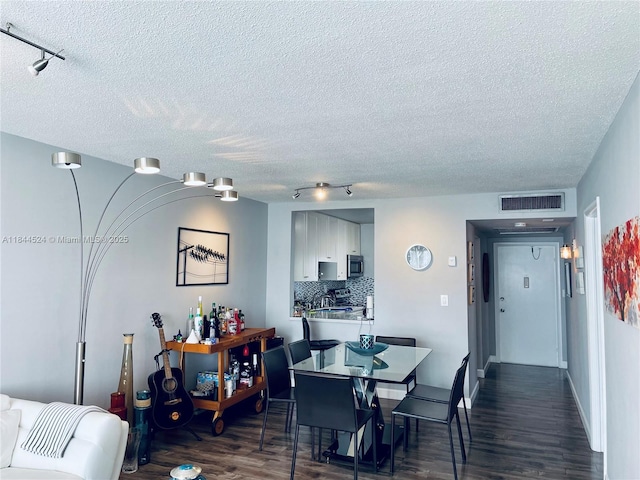 2300 Park Ln Unit 201, Hollywood, FL 33021 - photo 2