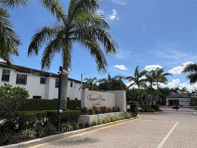 152 SW 185th Way, Pembroke Pines, FL 33029 - photo 2