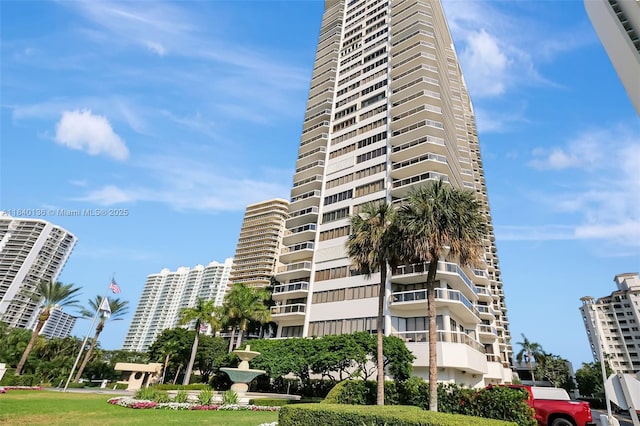 20185 E Country Club Dr Unit 1405, Aventura, FL 33180 - photo 28