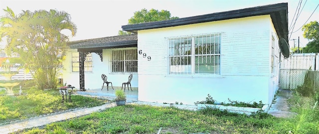 699 W 14th St, Hialeah, FL 33010 - photo 2