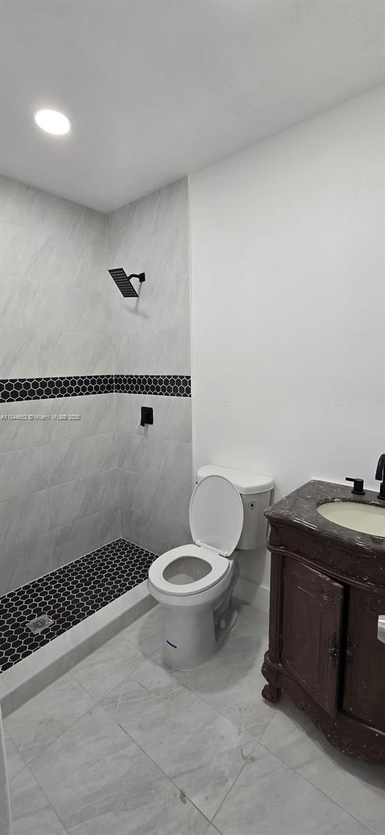699 W 14th St, Hialeah, FL 33010 - photo 33