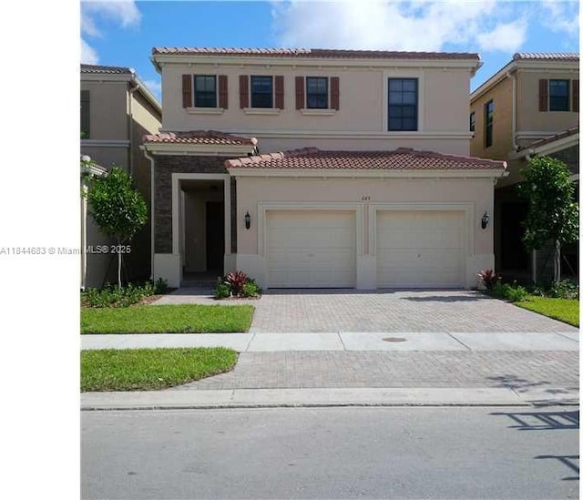 643 NE 191st Ter, Miami, FL 33179 - photo 1
