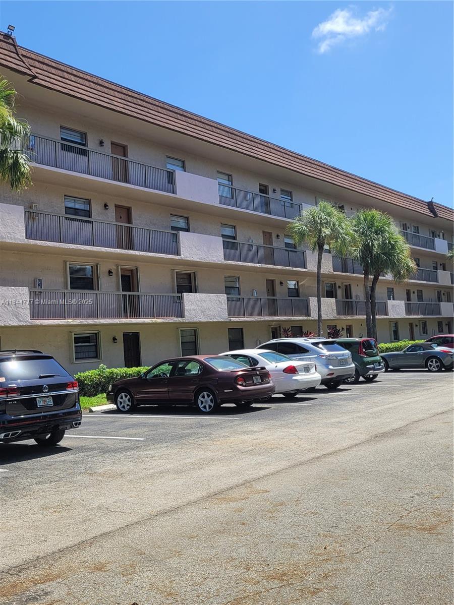 4970 E Sabal Palm Blvd Unit 309, Tamarac, FL 33319 - photo 2
