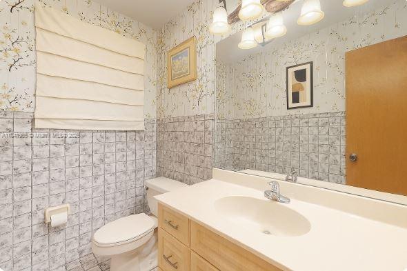 108 Paseo Ct, Royal Palm Beach, FL 33411 - photo 22