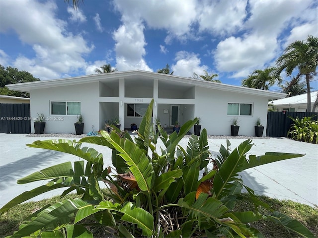 2325 NE 194th St, Miami, FL 33180 - photo 1