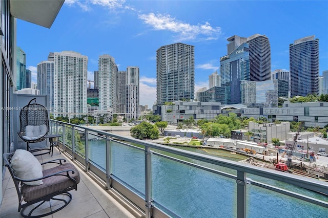 92 SW 3rd St Unit 905, Miami, FL 33130 - photo 2