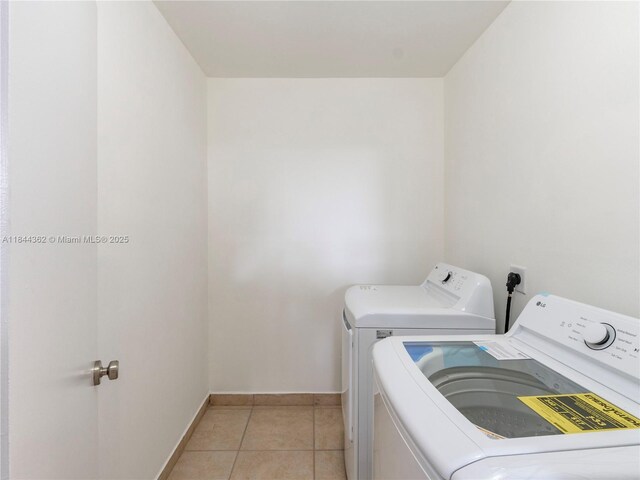 16331 Willow Creek Dr, Miami Lakes, FL 33014 - photo 12