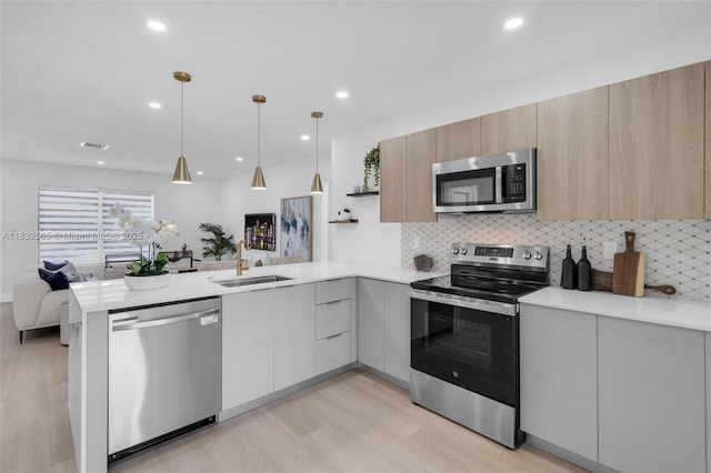 515 NW 30th Ter, Fort Lauderdale, FL 33311 - photo 10