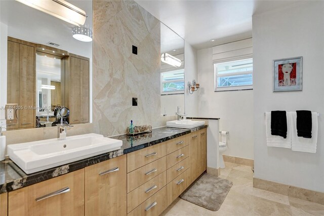 2210 NE 204th St, Miami, FL 33180 - photo 23